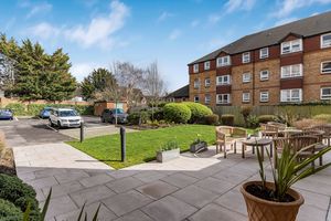 Communal Patio- click for photo gallery